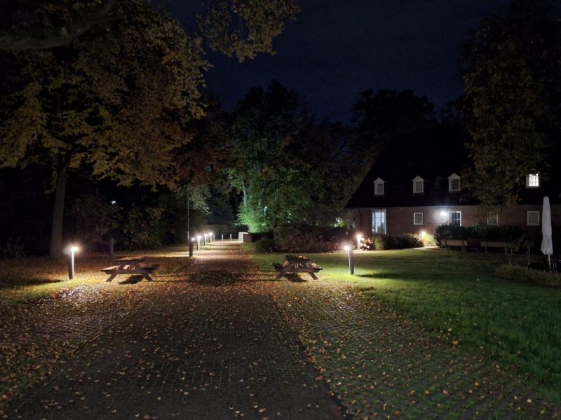 Tagungsstaette bei Nacht